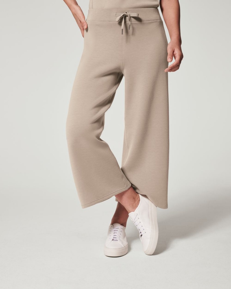 Beige Spanx AirEssentials Cropped Wide Leg Pant | PEMHL-5349