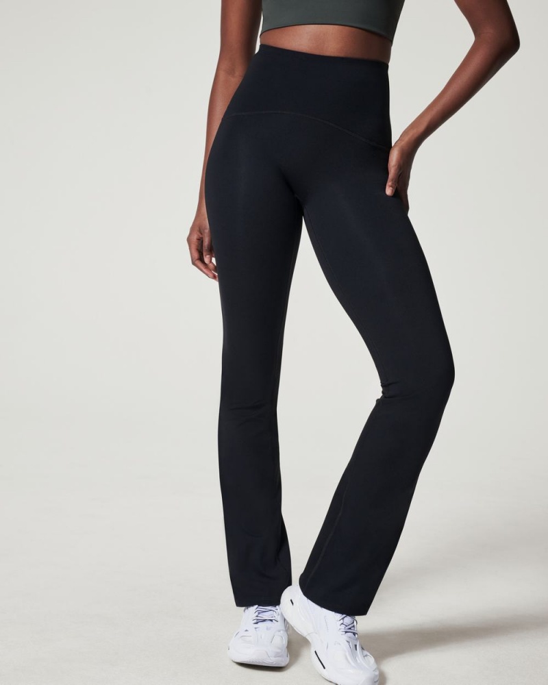 Black Spanx Booty Boost® Flare Yoga Pant | CFJET-0762