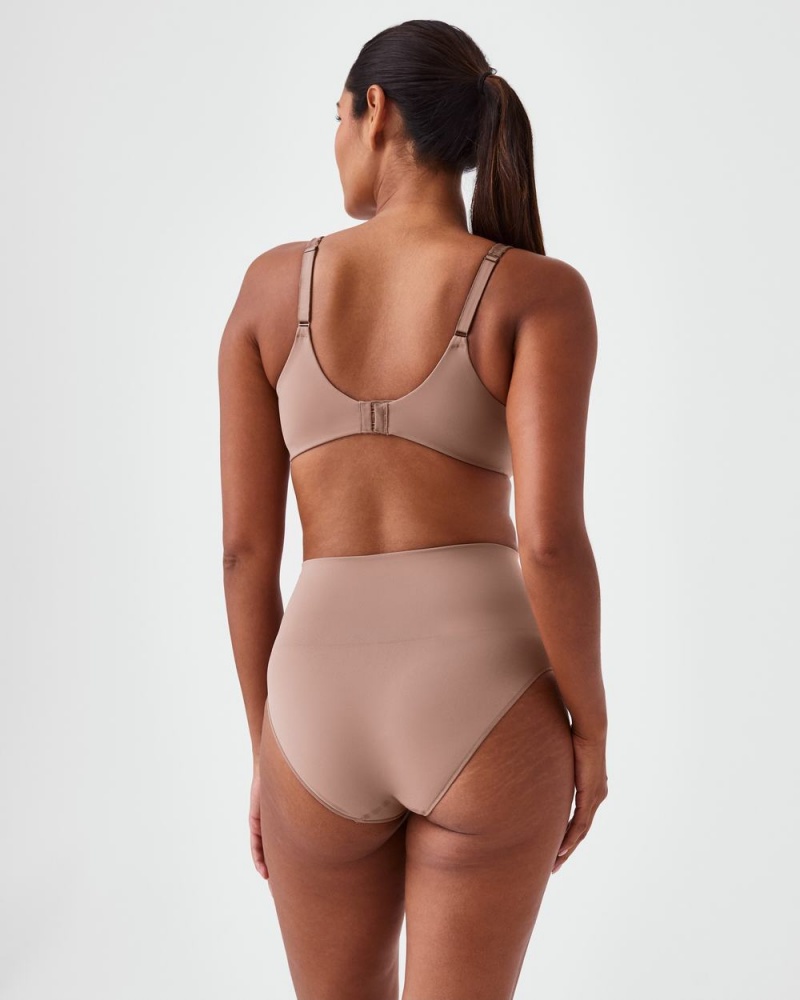 Cafe Au Lait Spanx Low Profile Minimizer Bra | MRAJX-9861