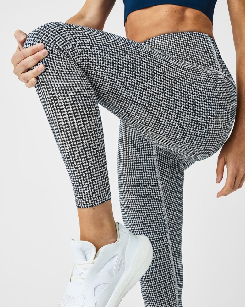 Houndstooth Offwhite Spanx Booty Boost® Active Houndstooth 7/8 Leggings | BODTI-8761