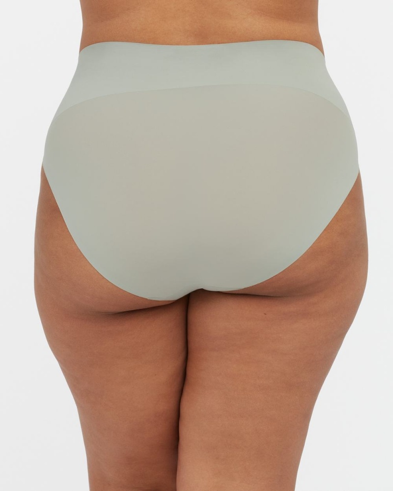 Olive White Spanx Undie-tectable® Brief | DNCQT-5798