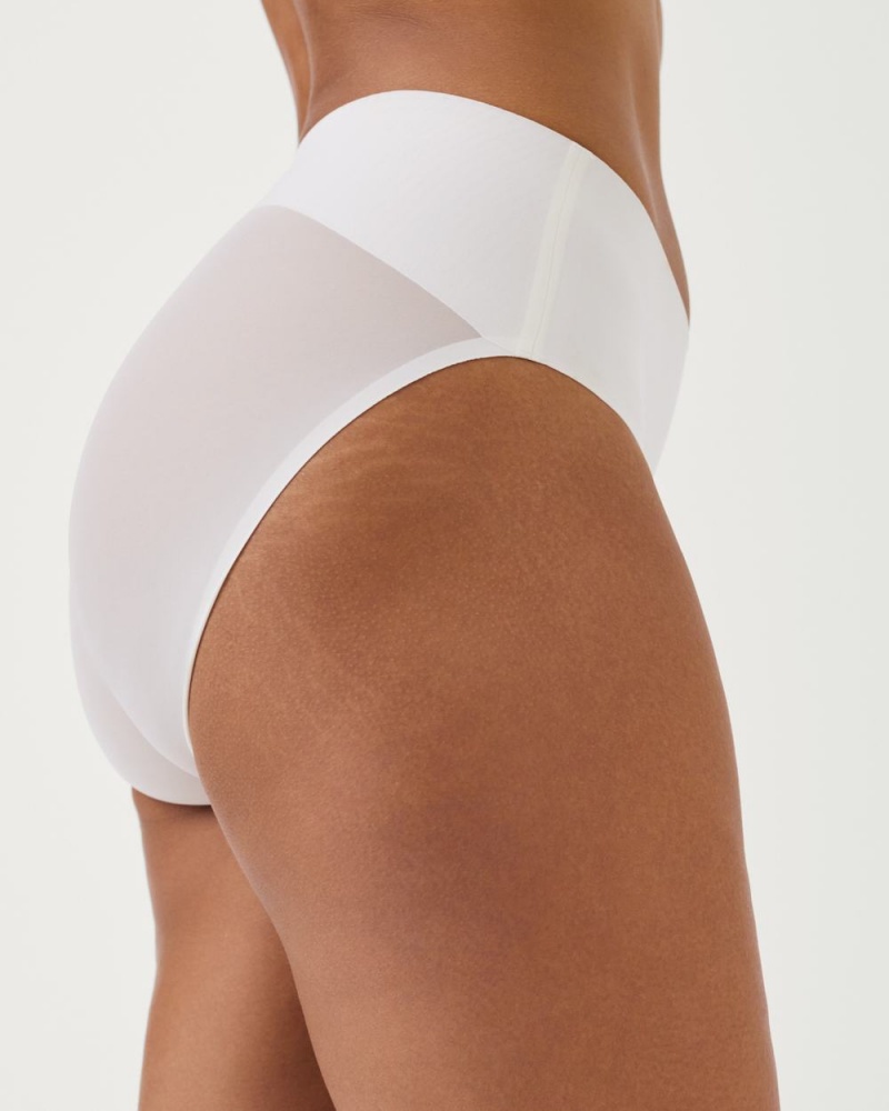 White Spanx Undie-tectable® Brief | OQFRG-4890